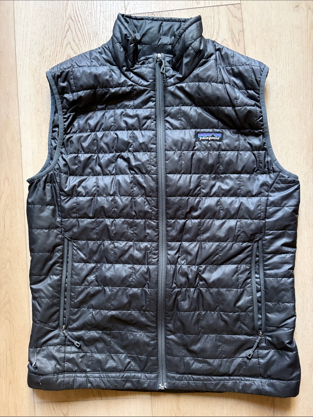 Patagonia NanoPuff Men’s Gray Quilted Puffer Vest - M